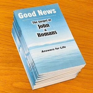 Good News: The Gospel of John & Romans Pack of 15 (Chick Publications, 2012) NEW